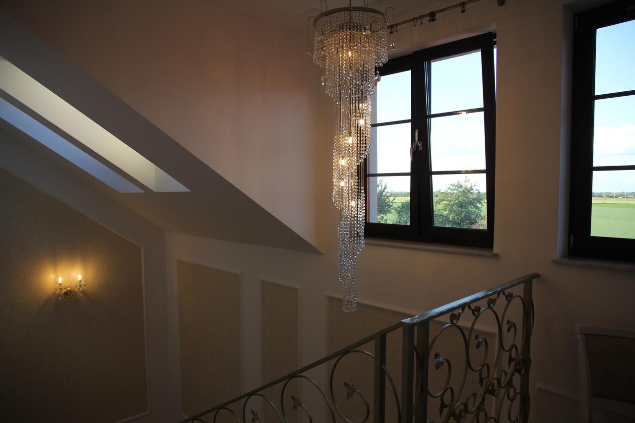 Gosciniec Pod Mlynem Hotel Inowroclaw Esterno foto