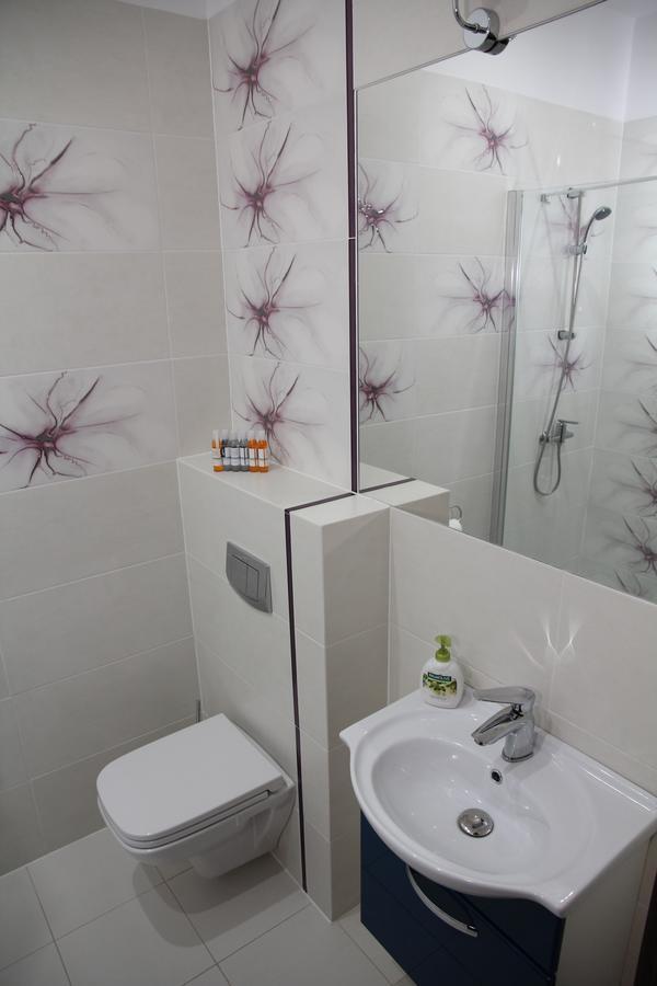 Gosciniec Pod Mlynem Hotel Inowroclaw Esterno foto