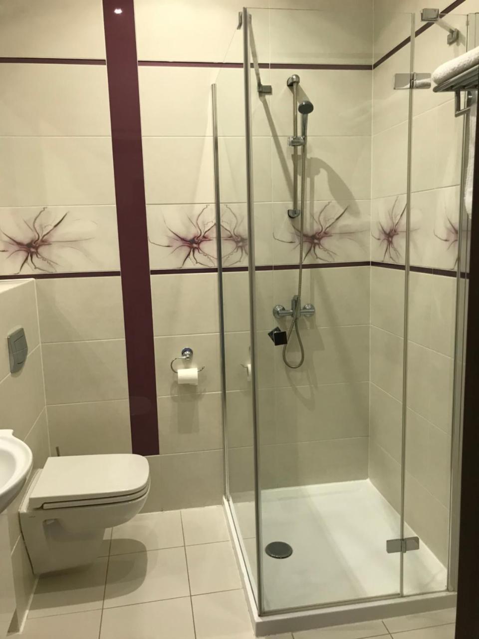 Gosciniec Pod Mlynem Hotel Inowroclaw Esterno foto